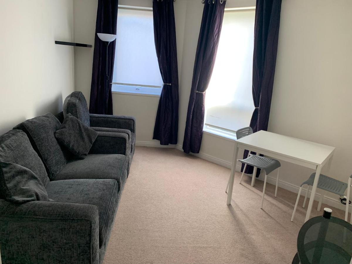 1 Bedroom Central Flat With Parking Space Эдинбург Экстерьер фото