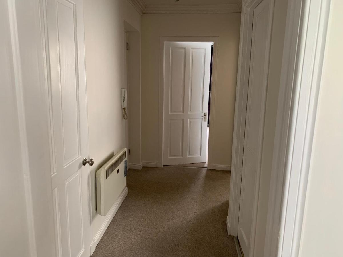 1 Bedroom Central Flat With Parking Space Эдинбург Экстерьер фото